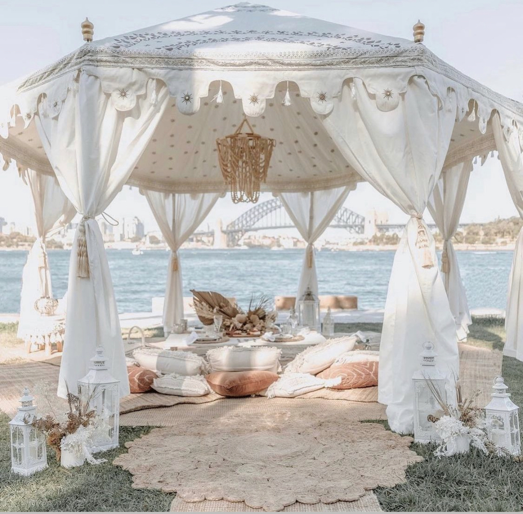 tonnelle, Location, fabrication, vente, mobiliers, meubles, pour, &eacute;v&egrave;nement, mariage, &eacute;v&egrave;nementiel,
Mat&eacute;riel, chaise, table, location, mobilier, de, jardin, contemporaine, Casablanca, rabat Agadir, Tanger, F&egrave;s, Marrakech, kiosque, de jardin,   
