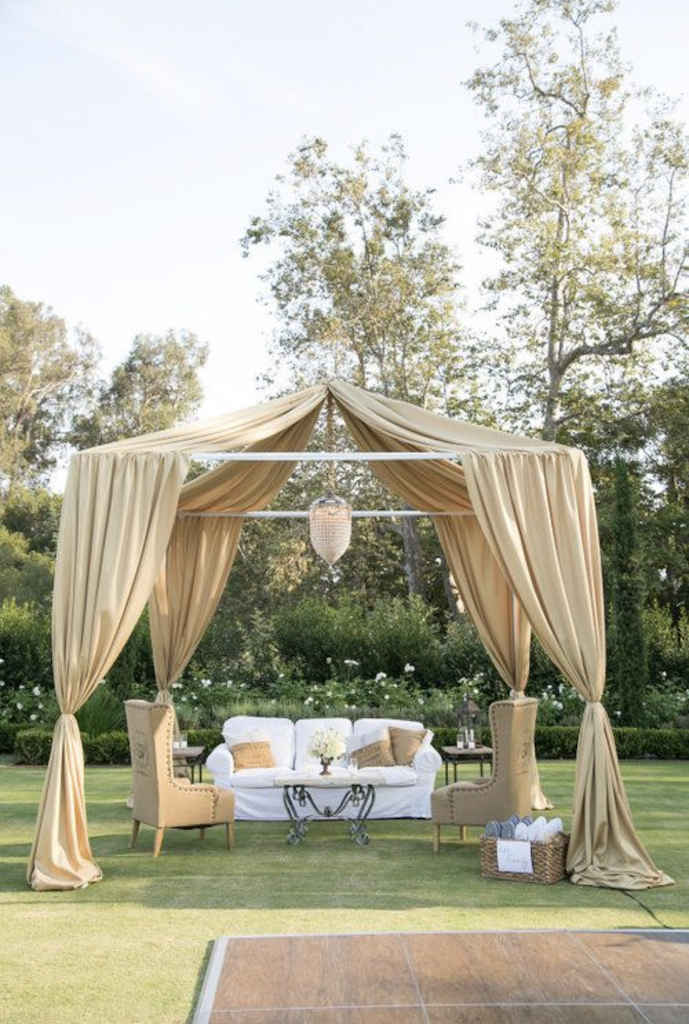 tonnelle, Location, fabrication, vente, mobiliers, meubles, pour, &eacute;v&egrave;nement, mariage, &eacute;v&egrave;nementiel,
Mat&eacute;riel, chaise, table, location, mobilier, de, jardin, contemporaine, Casablanca, rabat Agadir, Tanger, F&egrave;s, Marrakech, kiosque, de jardin,   
